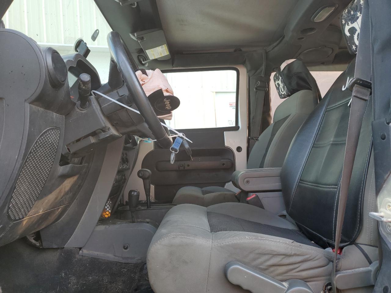 2009 Jeep Wrangler - Image 7