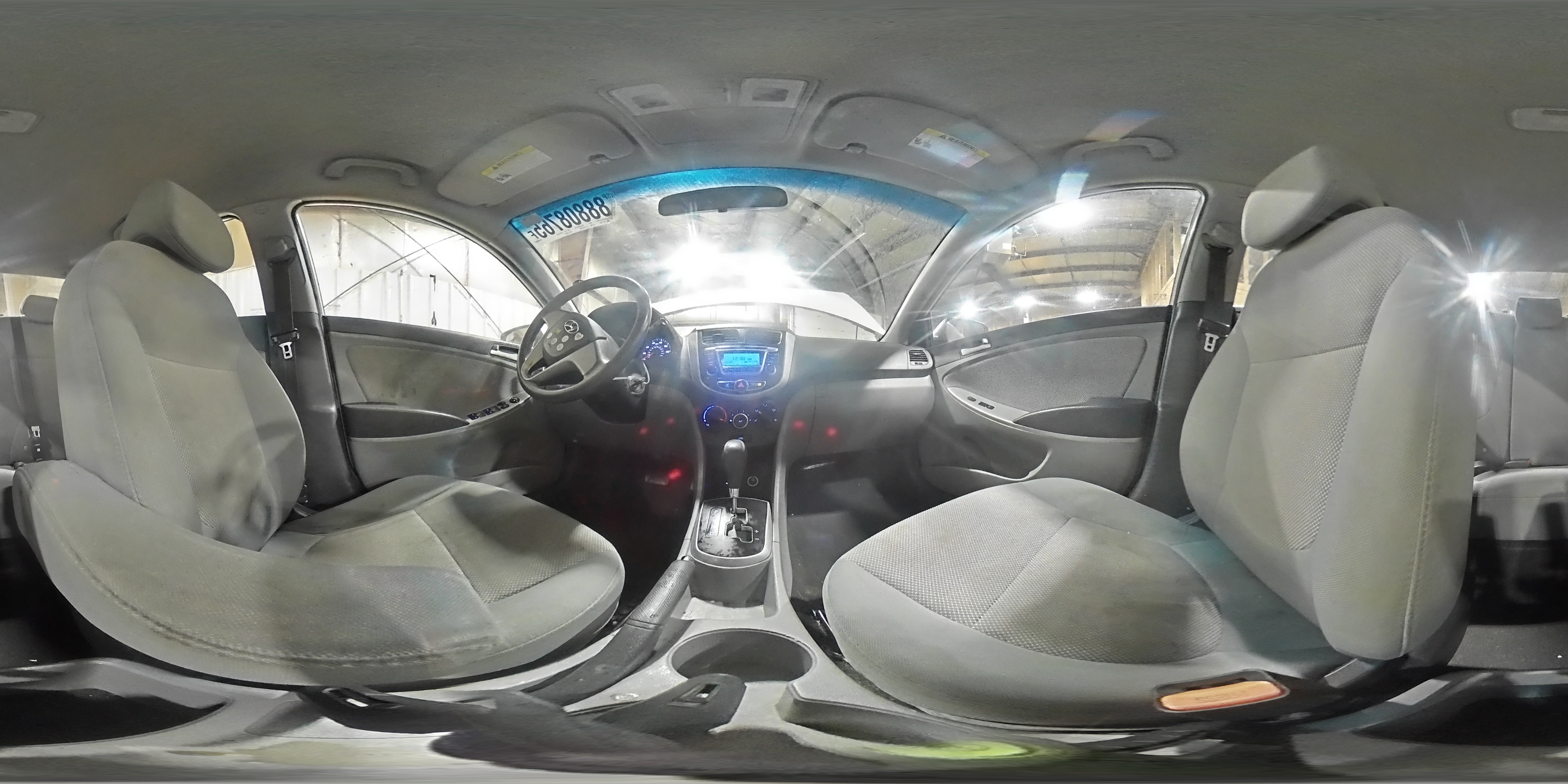 2014 Hyundai Accent - Image 13