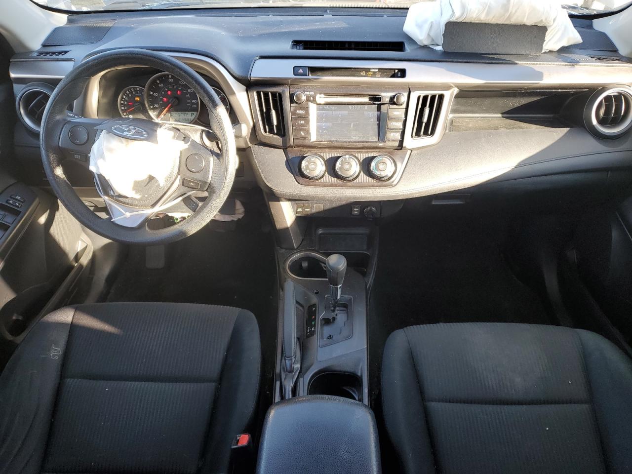 2016 Toyota RAV 4 - Image 8