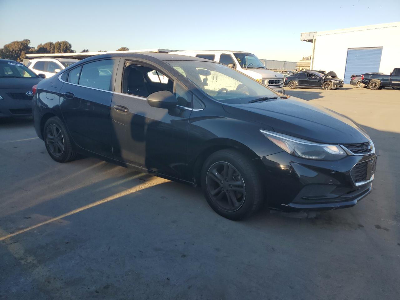 2016 Chevrolet Cruze - Image 4