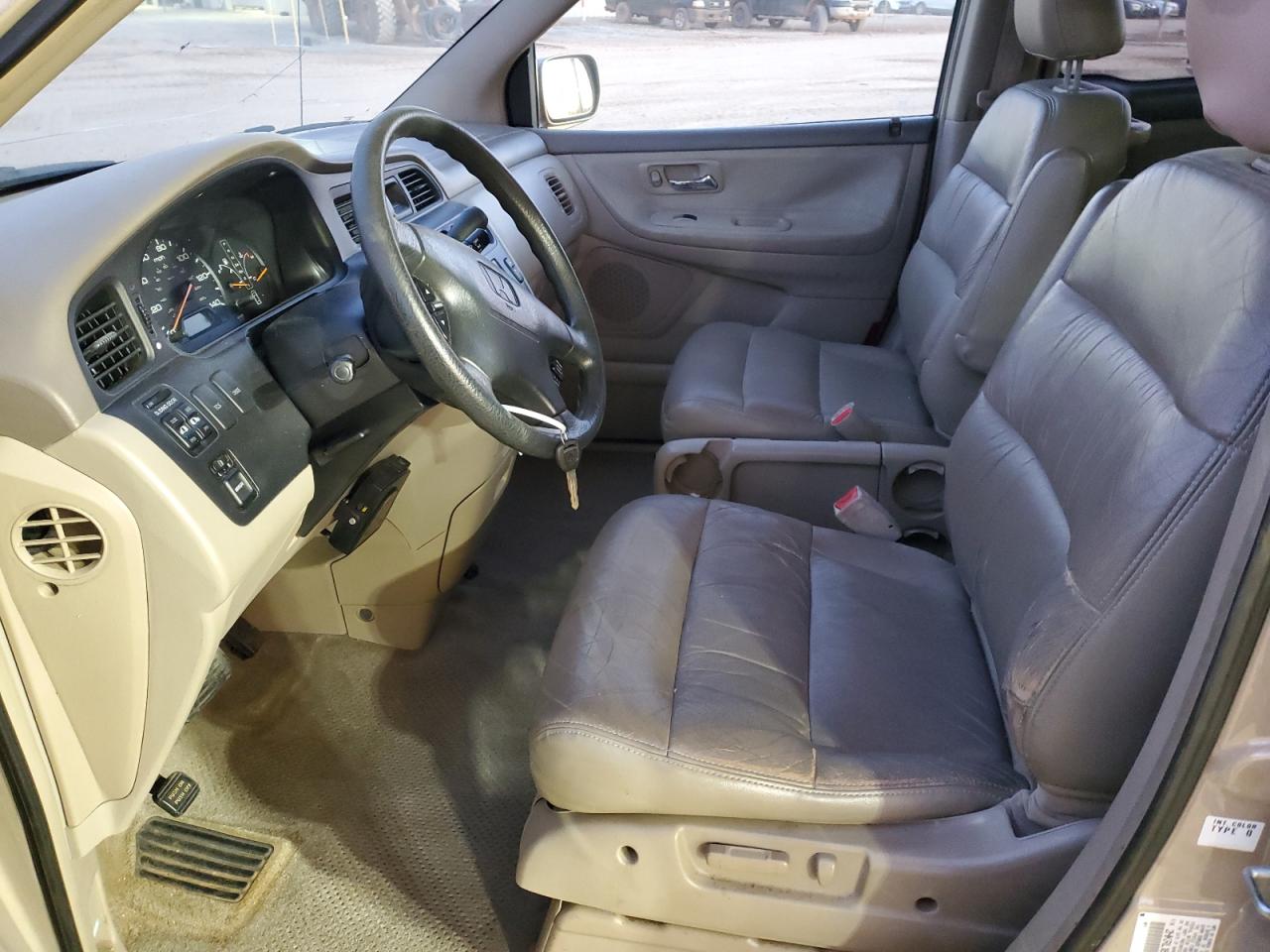 2001 Honda Odyssey - Image 7