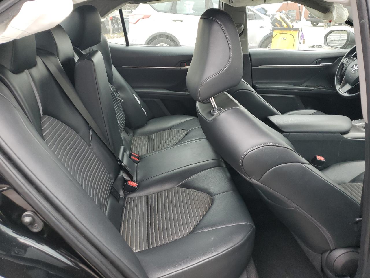 2021 Toyota Camry - Image 11