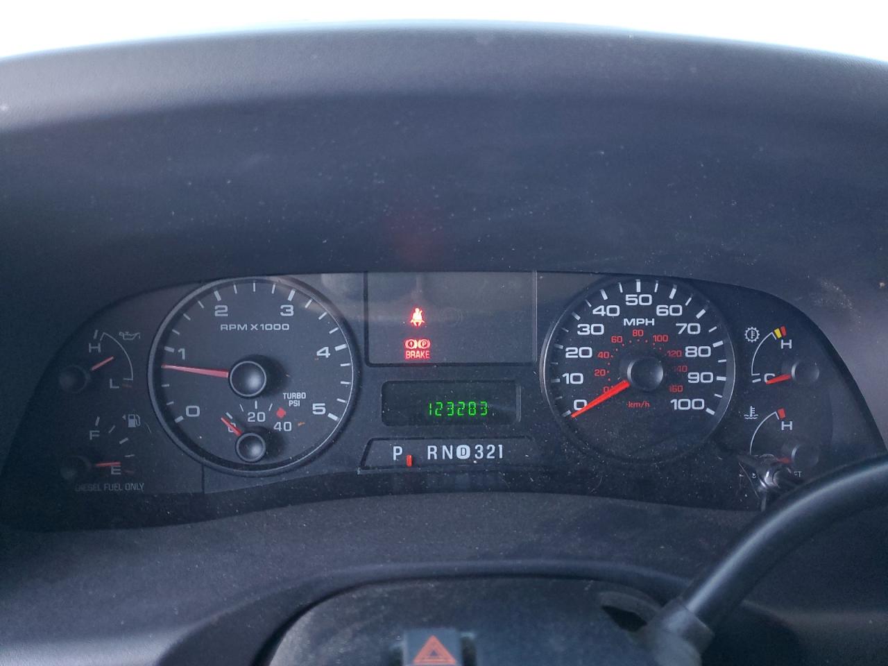 2006 Ford F350 - Image 9