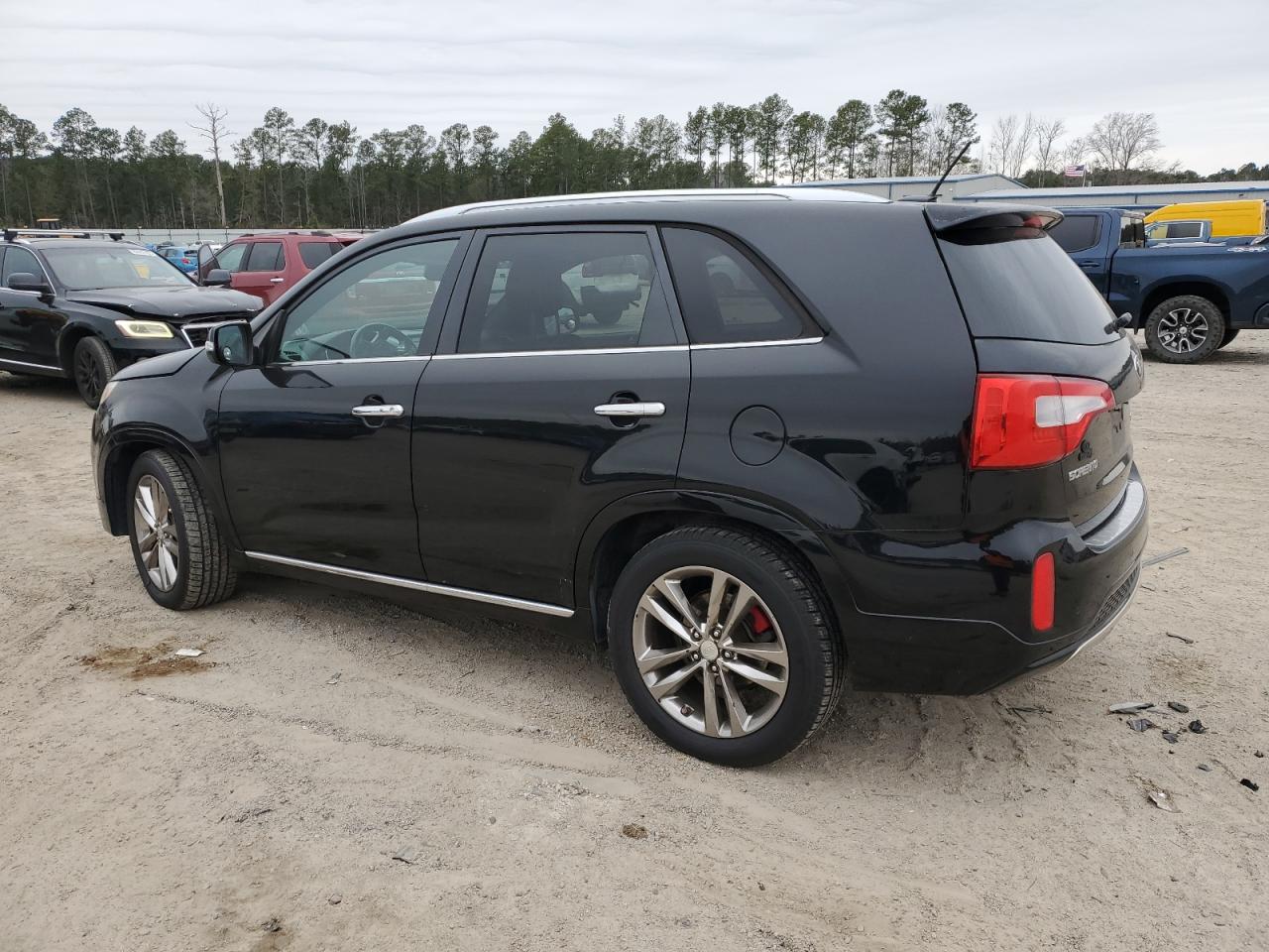 2014 Kia Sorento - Image 2
