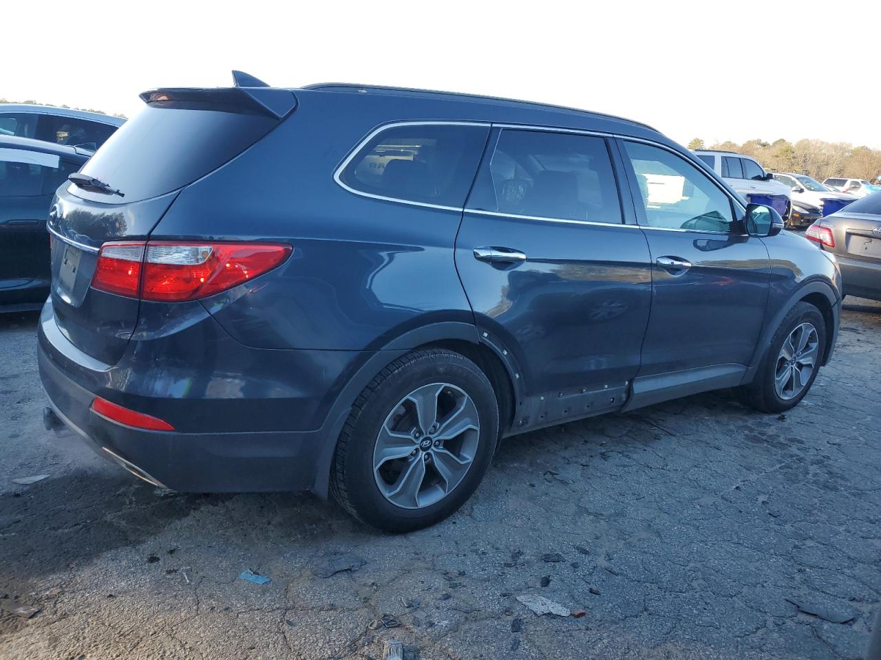 2014 Hyundai Santa Fe - Image 3
