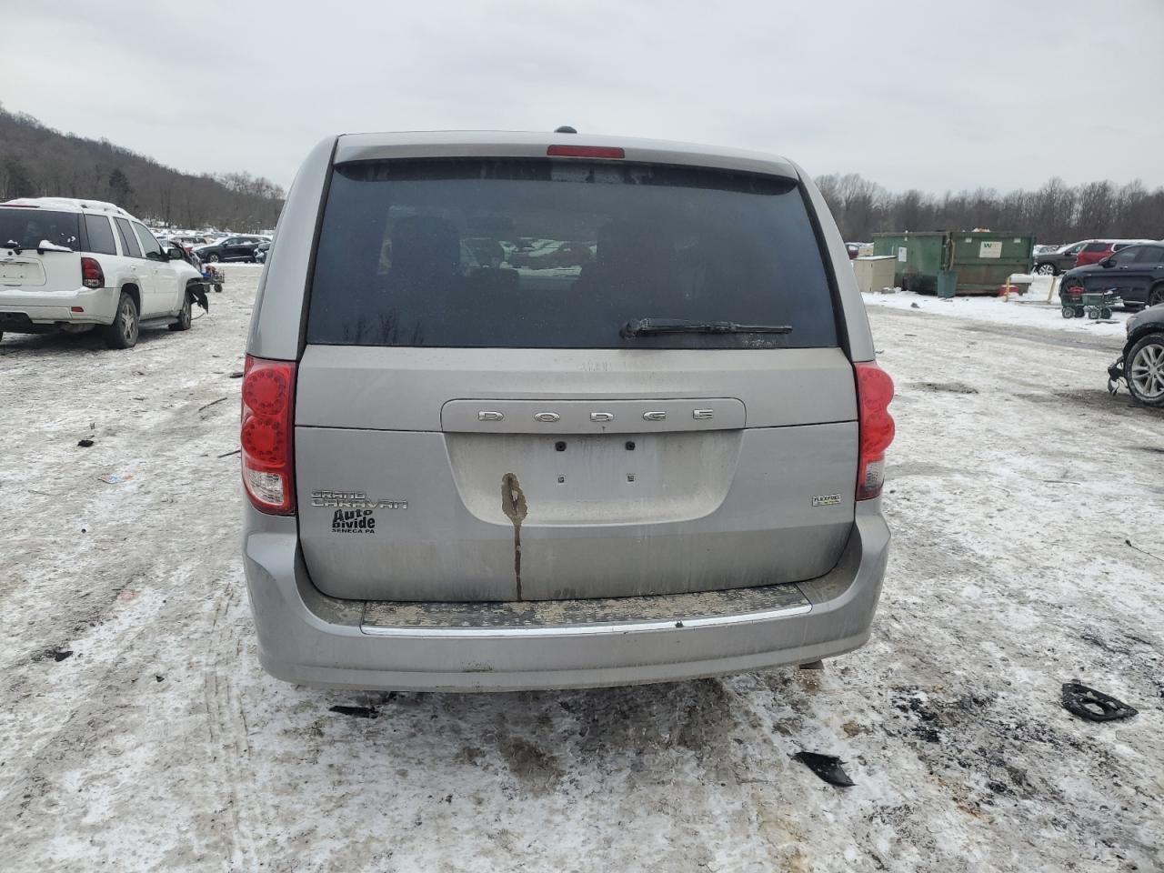 2016 Dodge Caravan - Image 6