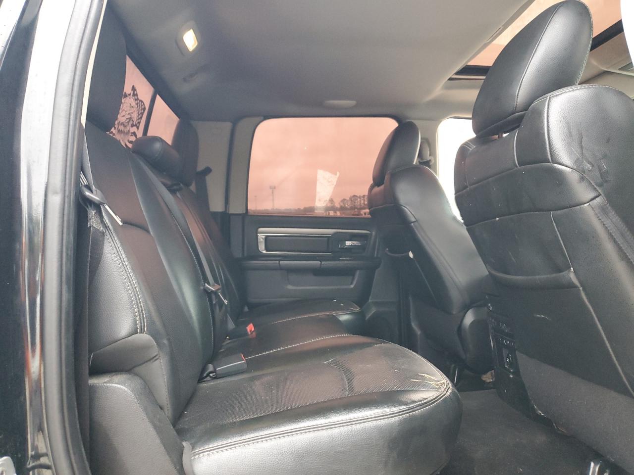 2013 RAM 1500 - Image 10