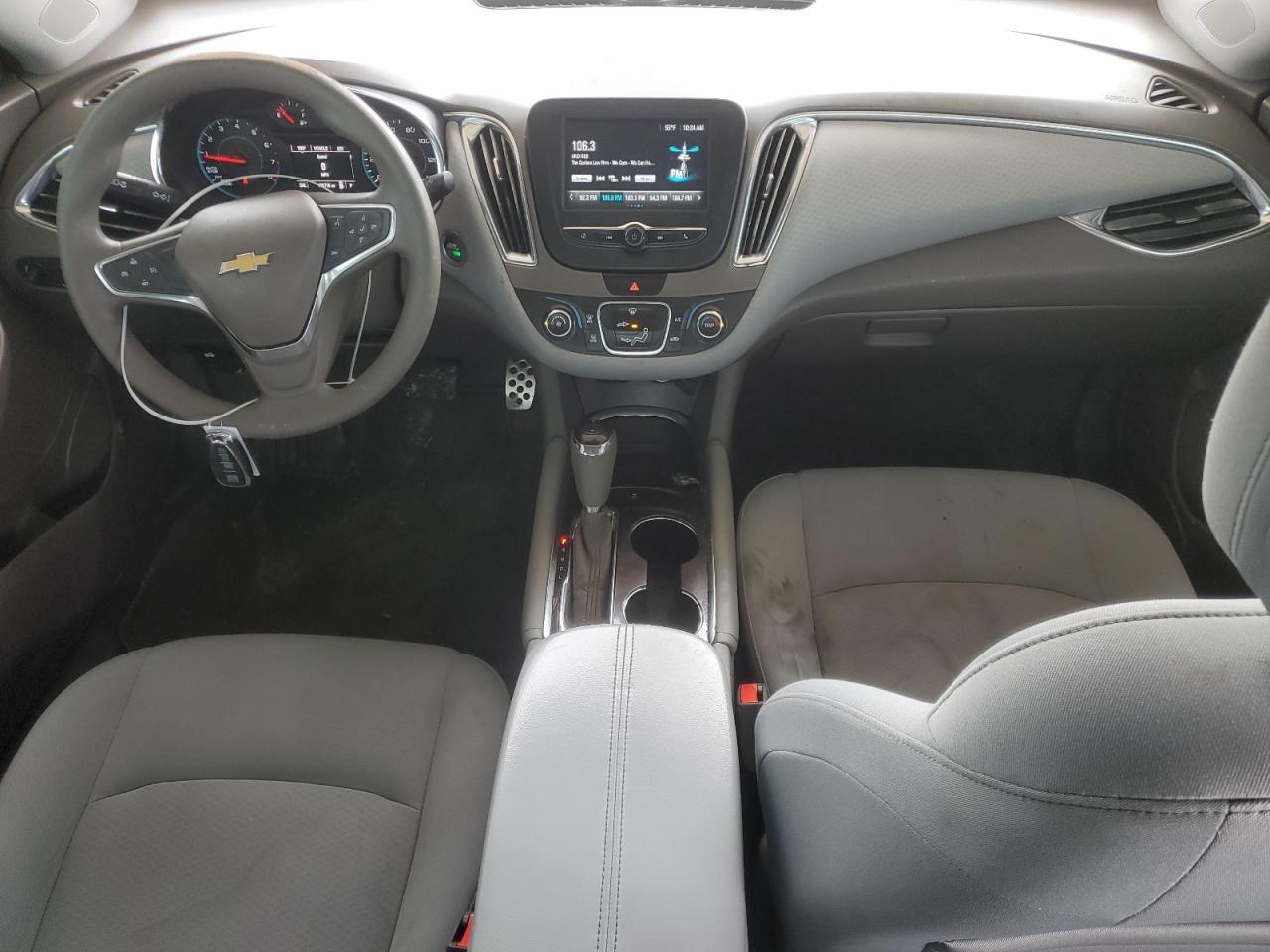 2017 Chevrolet Malibu - Image 8