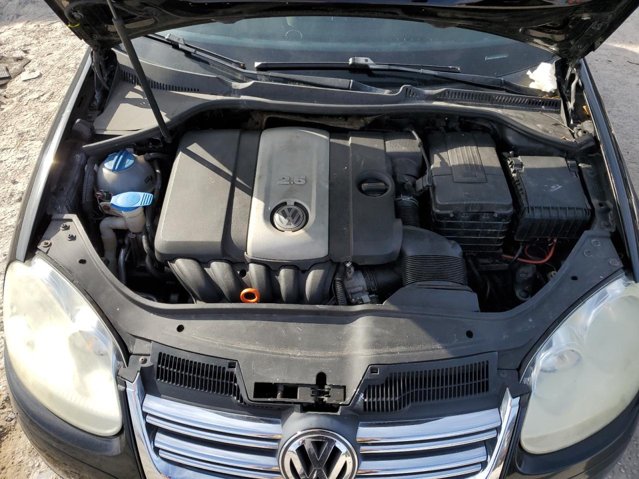 2008 Volkswagen Jetta - Image 11