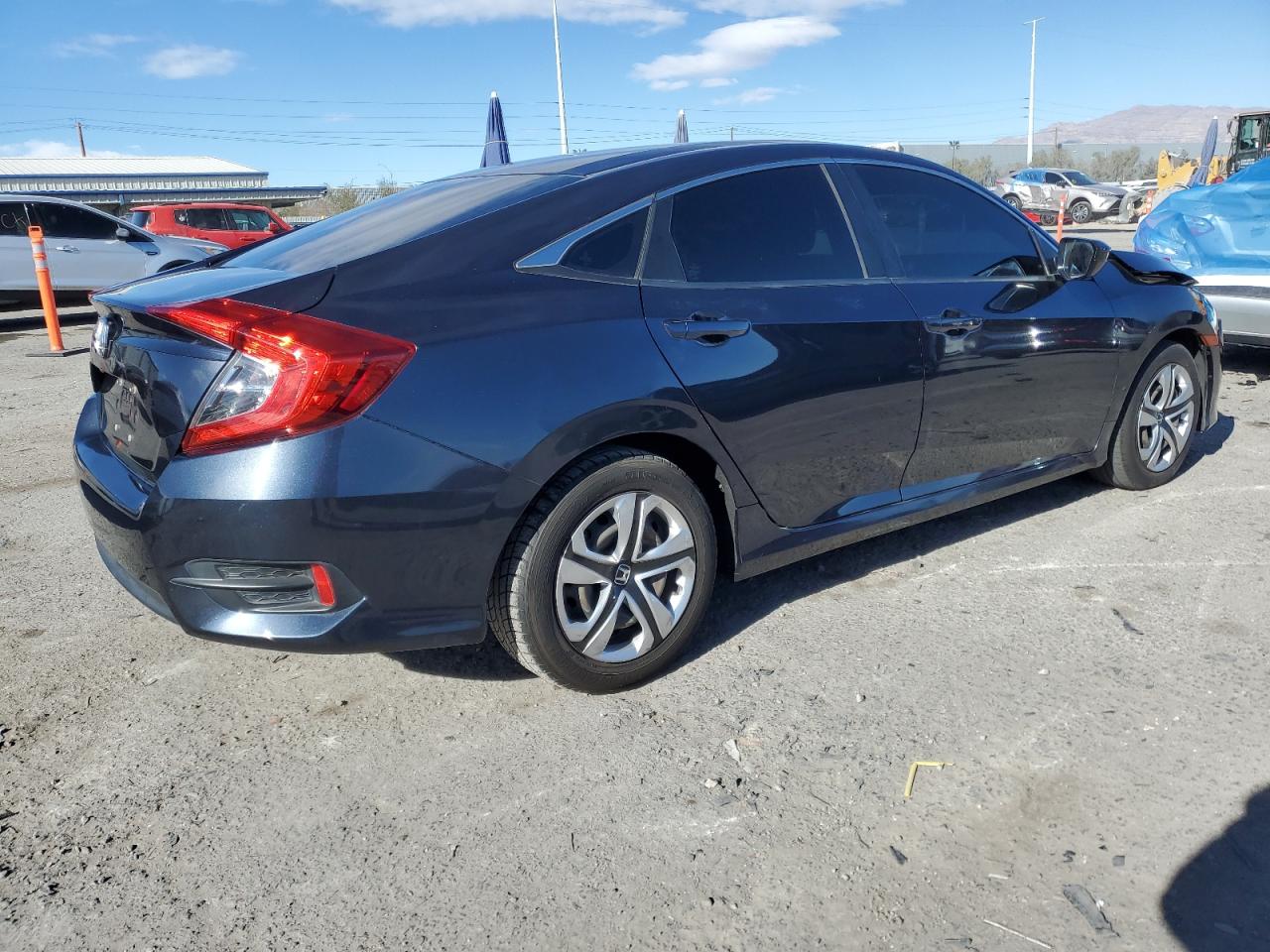 VIN 19XFC2F57GE061718 2016 HONDA CIVIC no.3