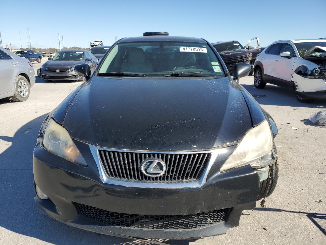 2010 Lexus IS - Image 5
