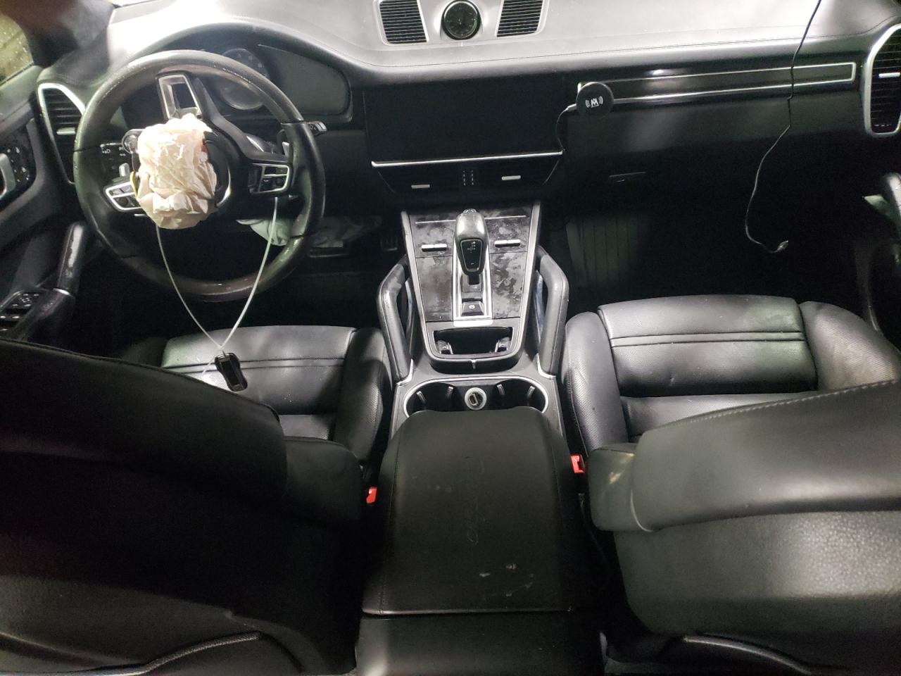2019 Porsche Cayenne - Image 8