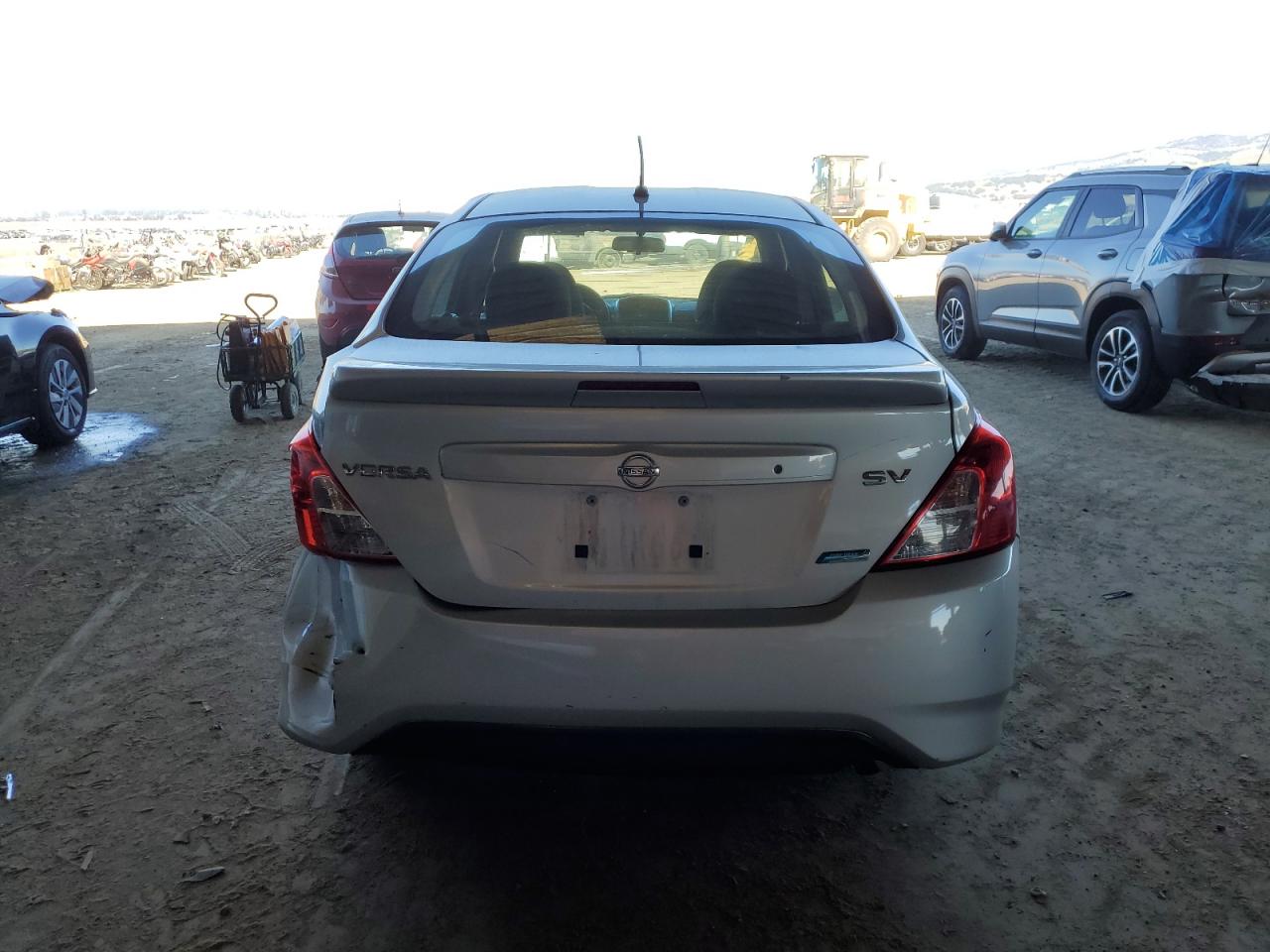 2015 Nissan Versa - Image 6