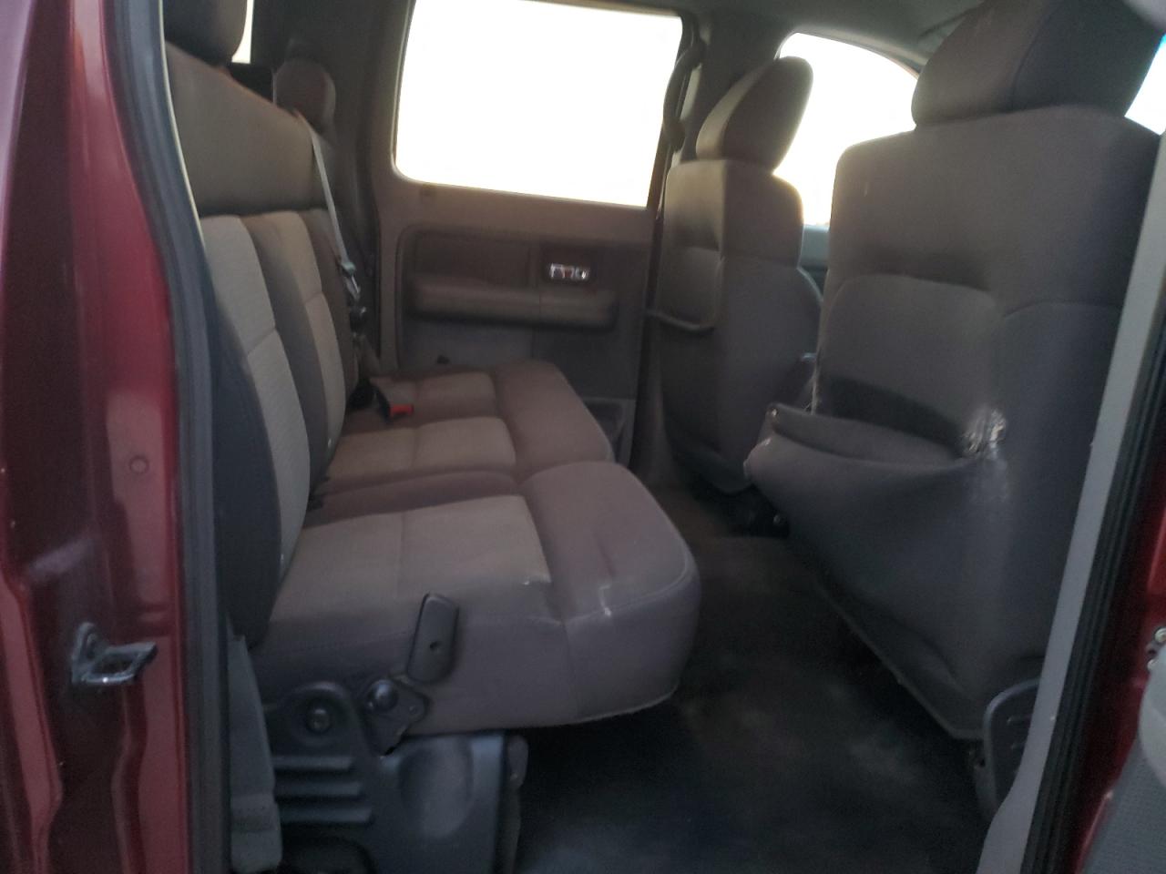 2004 Ford F-150 - Image 11