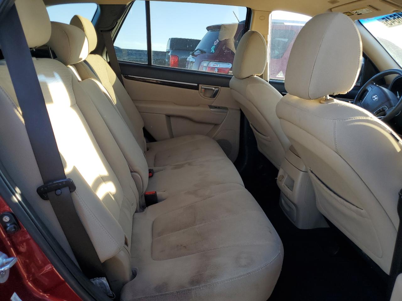 2010 Hyundai Santa Fe - Image 10