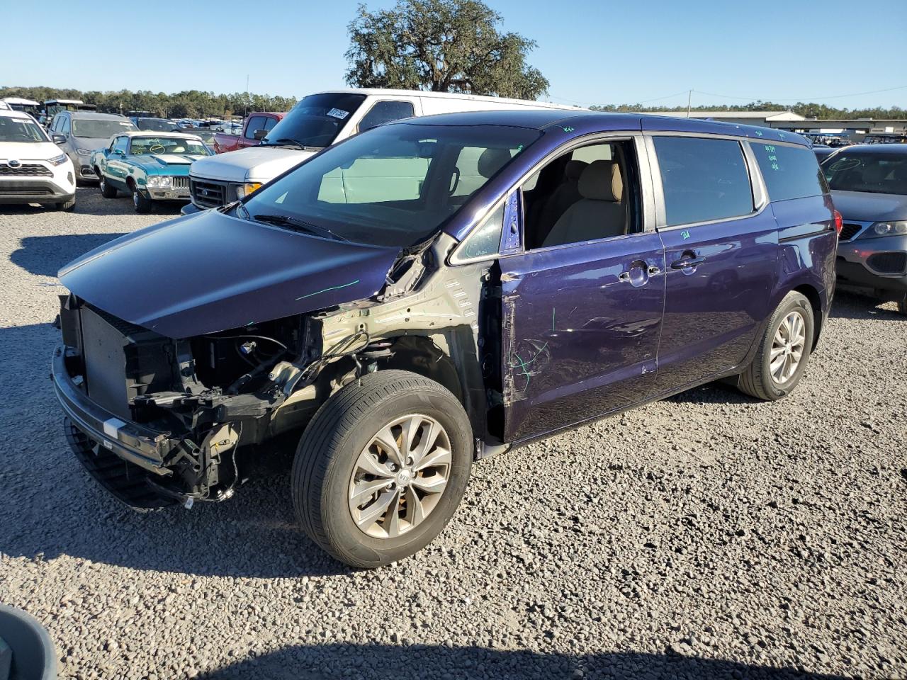 KNDMB5C11L6588487 2020 KIA SEDONA - Image 1