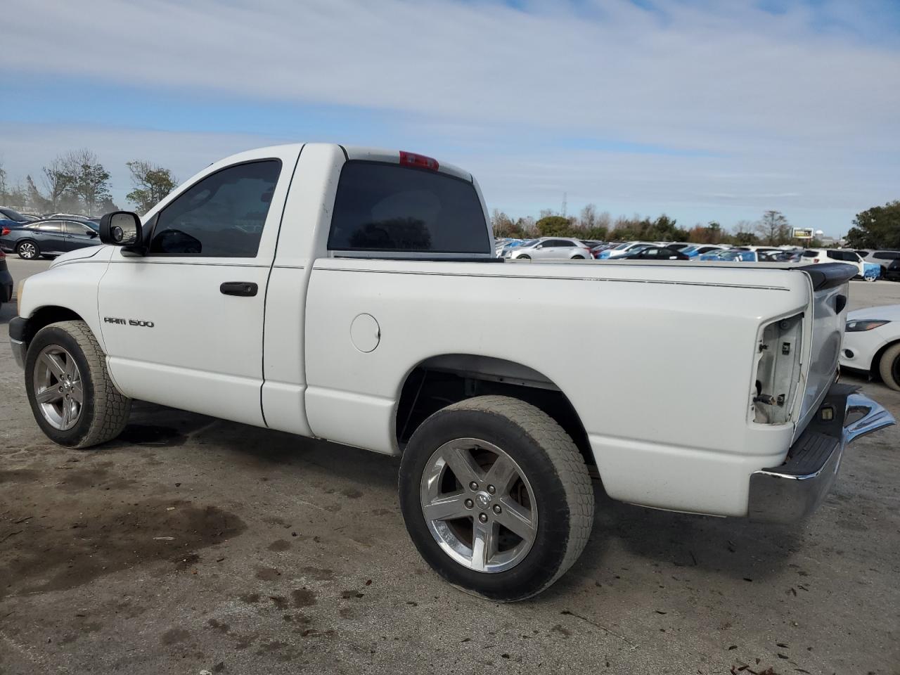 2006 Dodge RAM - Image 2