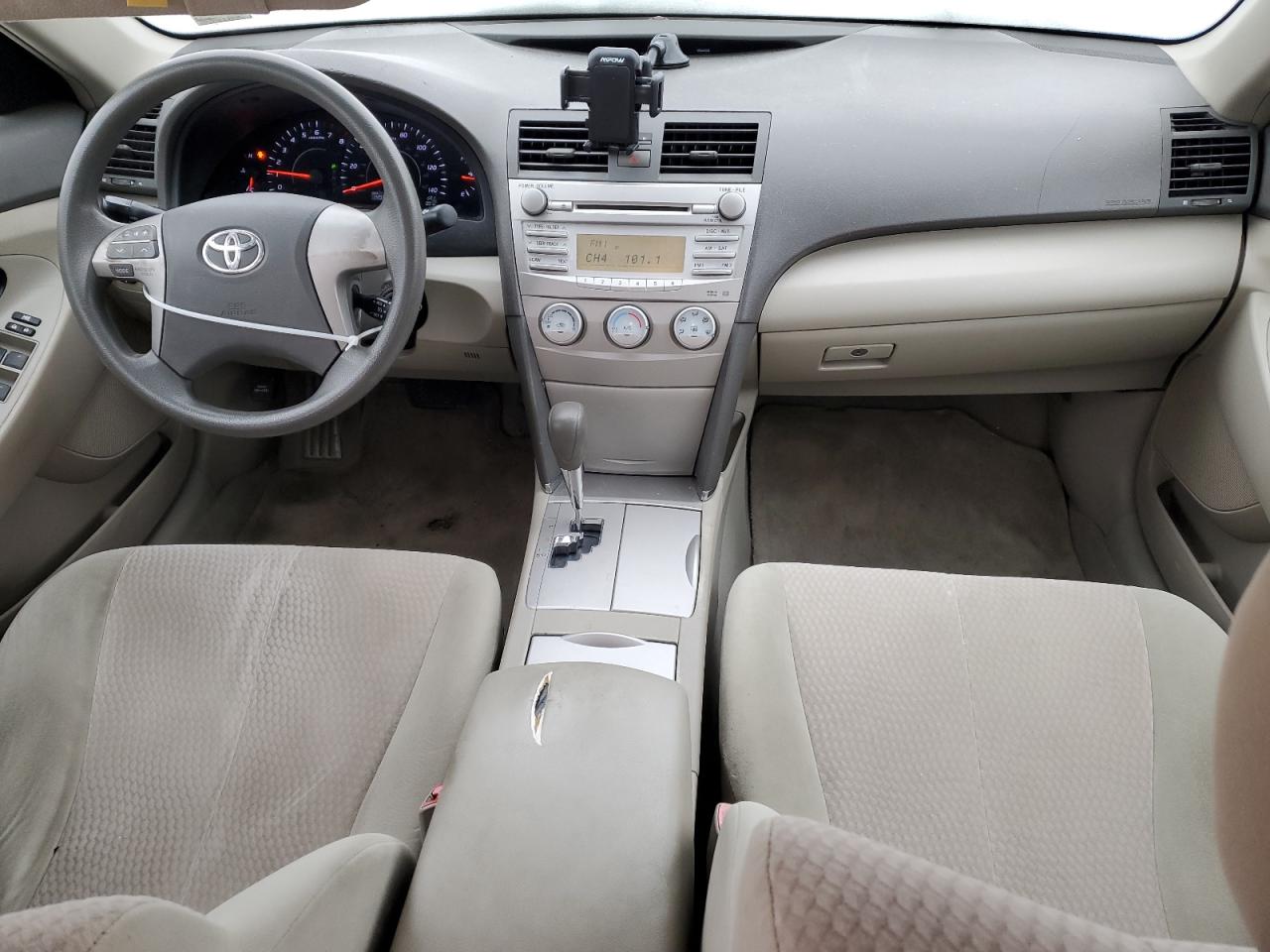2010 Toyota Camry - Image 8