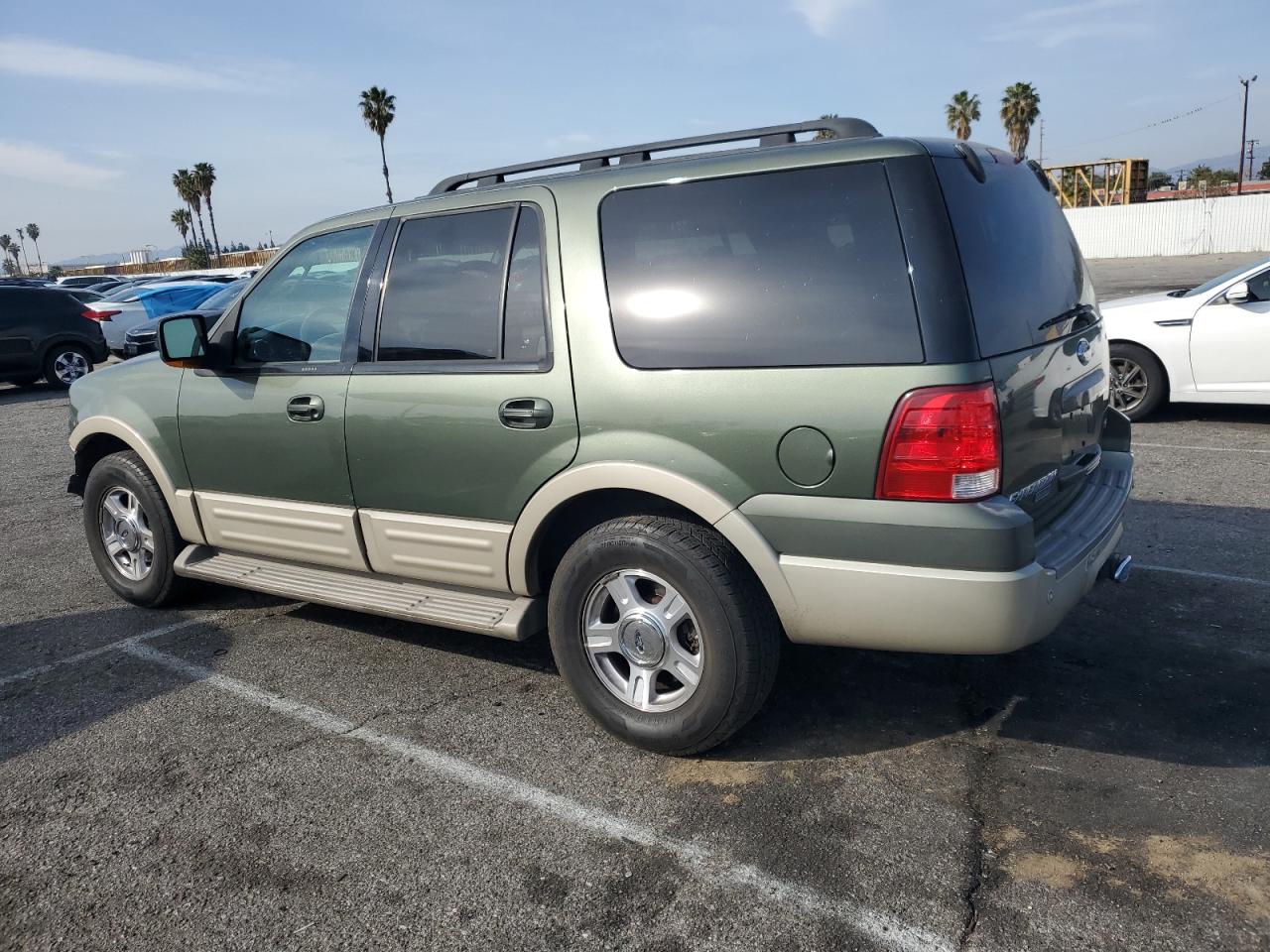 2006 Ford Expedition - Image 2