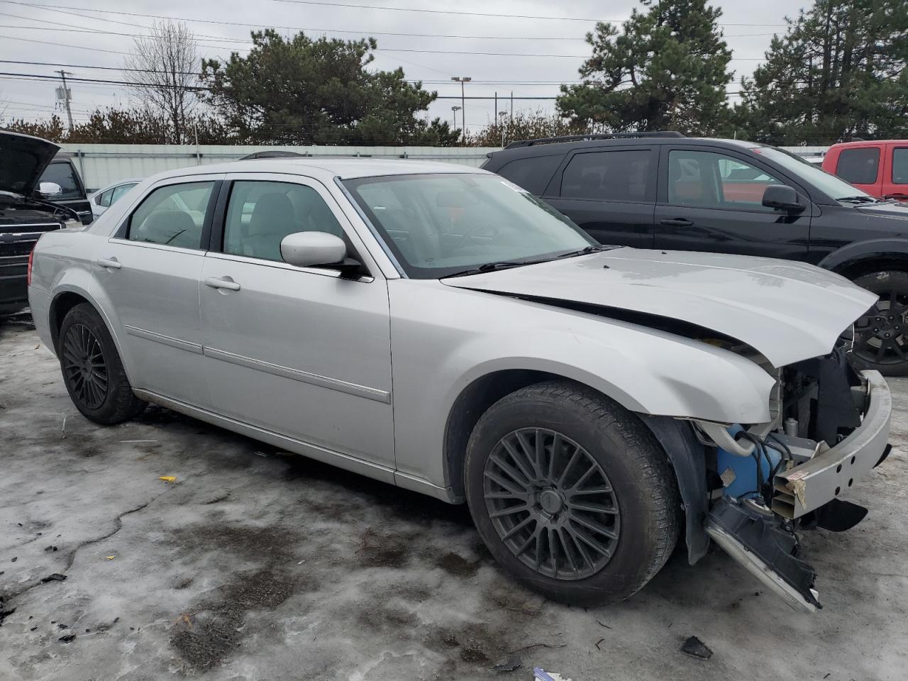 2007 Chrysler 300 - Image 4