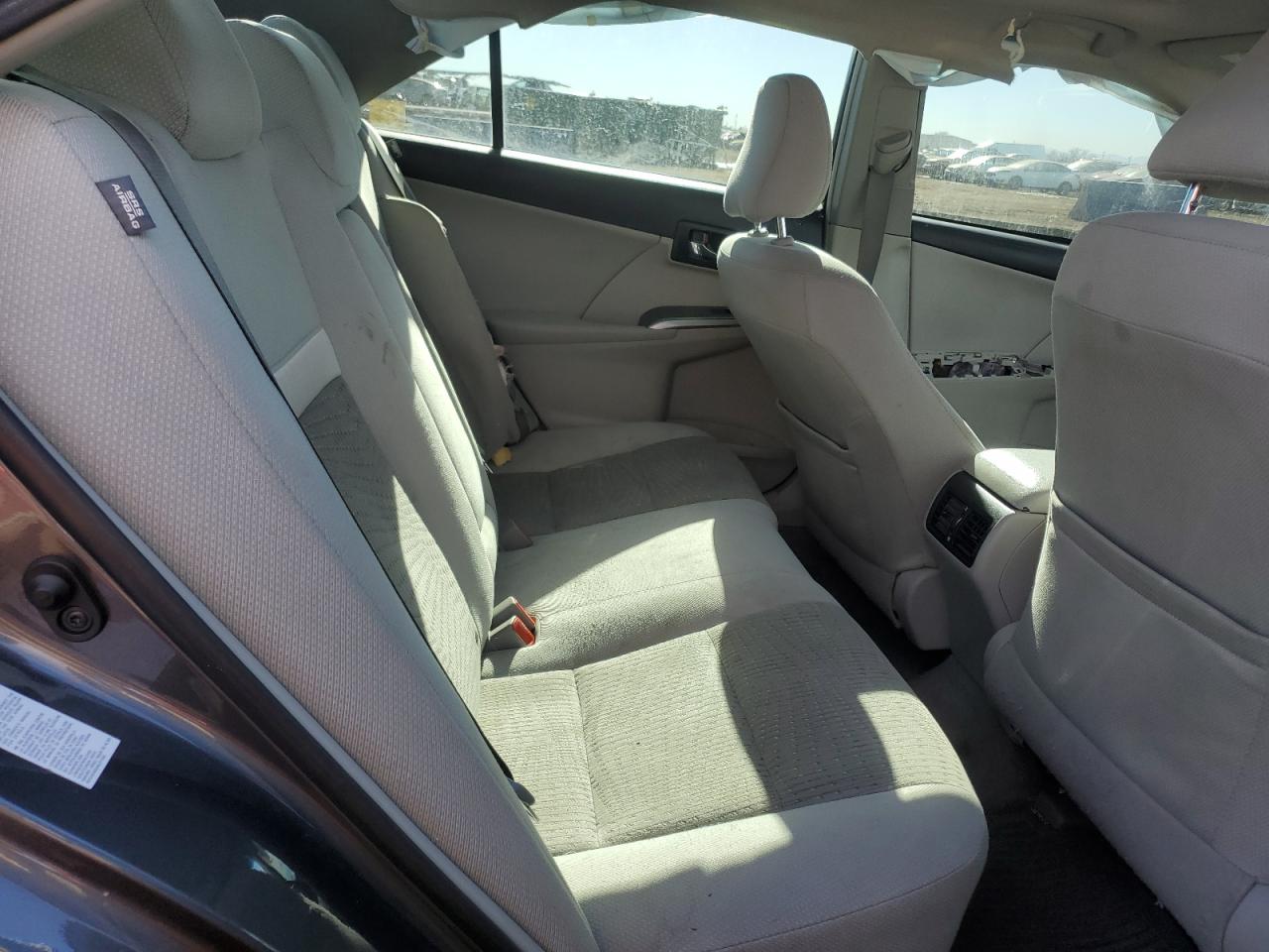 2014 Toyota Camry - Image 10