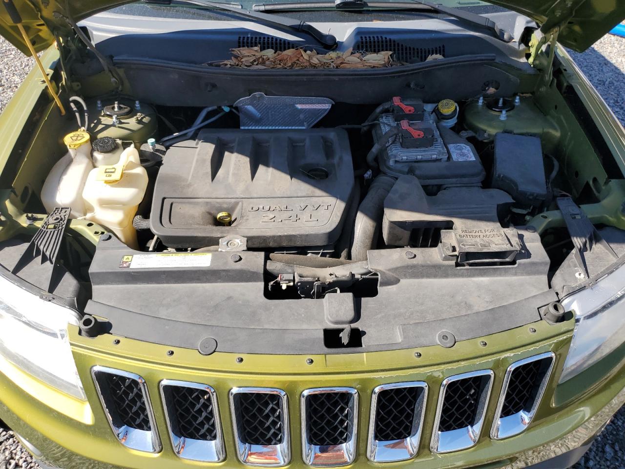 2012 Jeep Compass - Image 12
