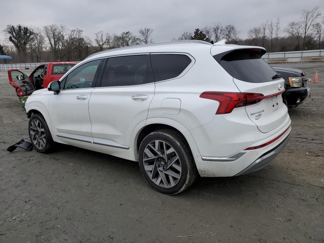 2022 Hyundai Santa Fe - Image 2