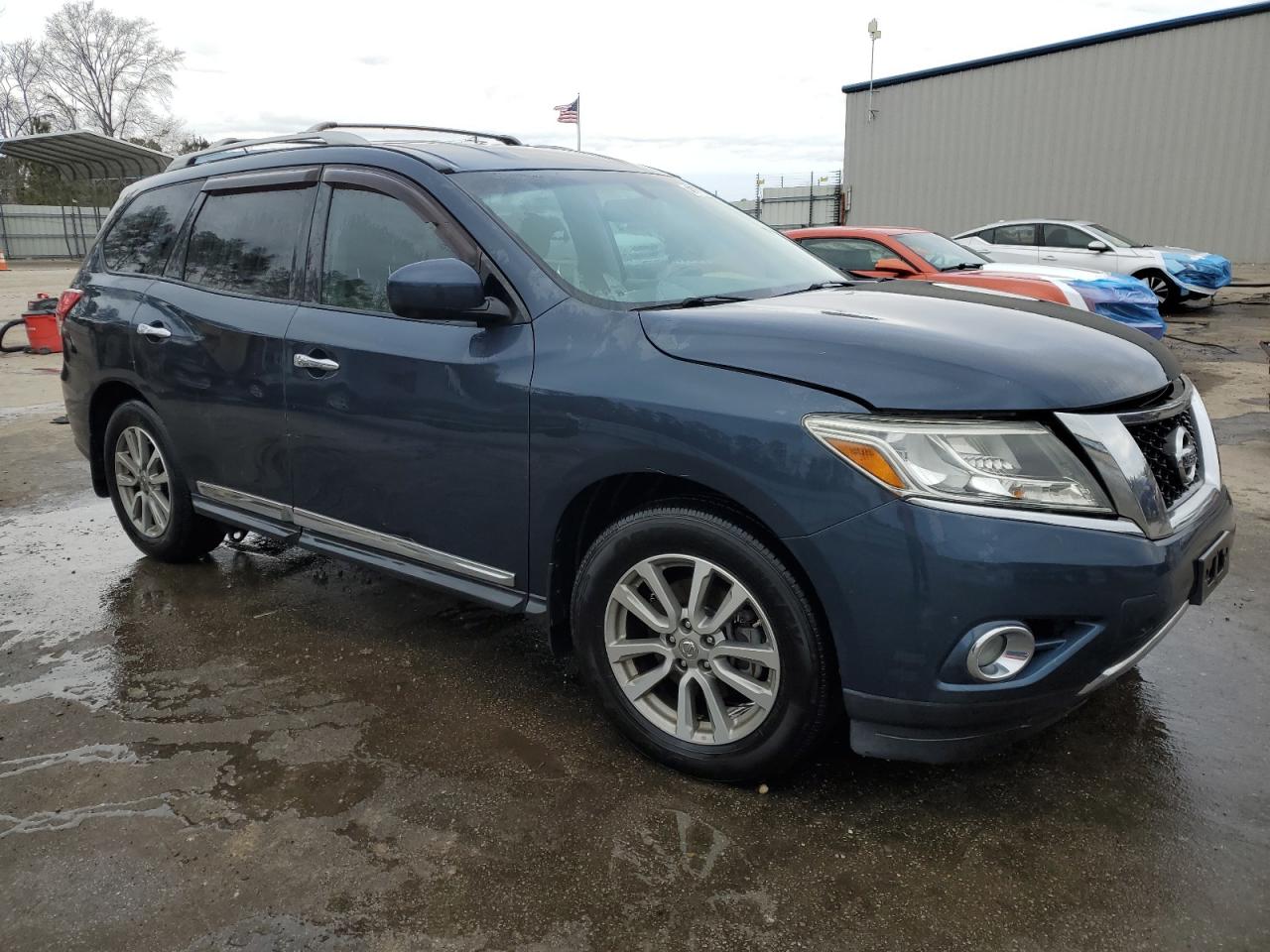 2016 Nissan Pathfinder - Image 4