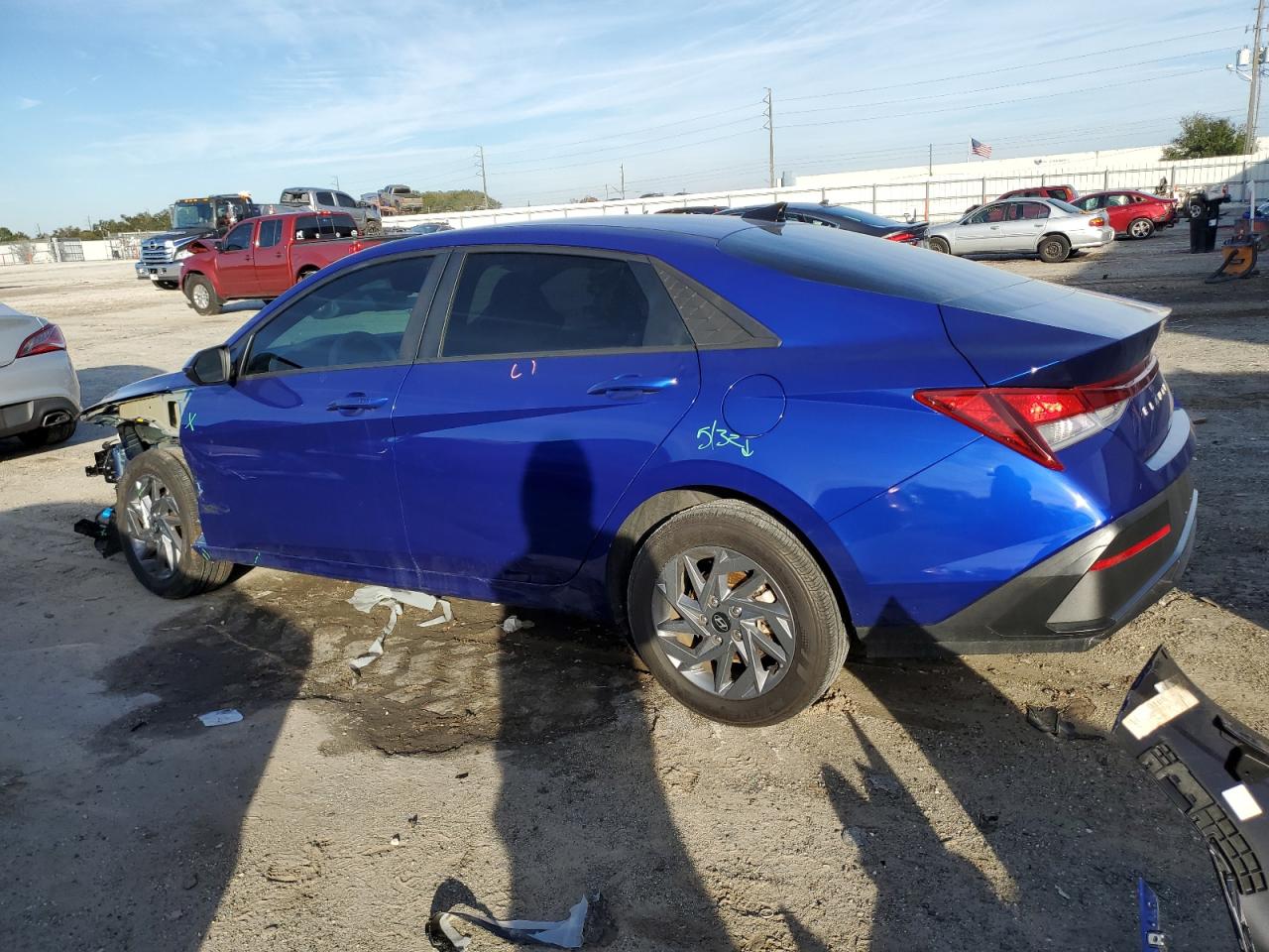 2024 Hyundai Elantra - Image 2