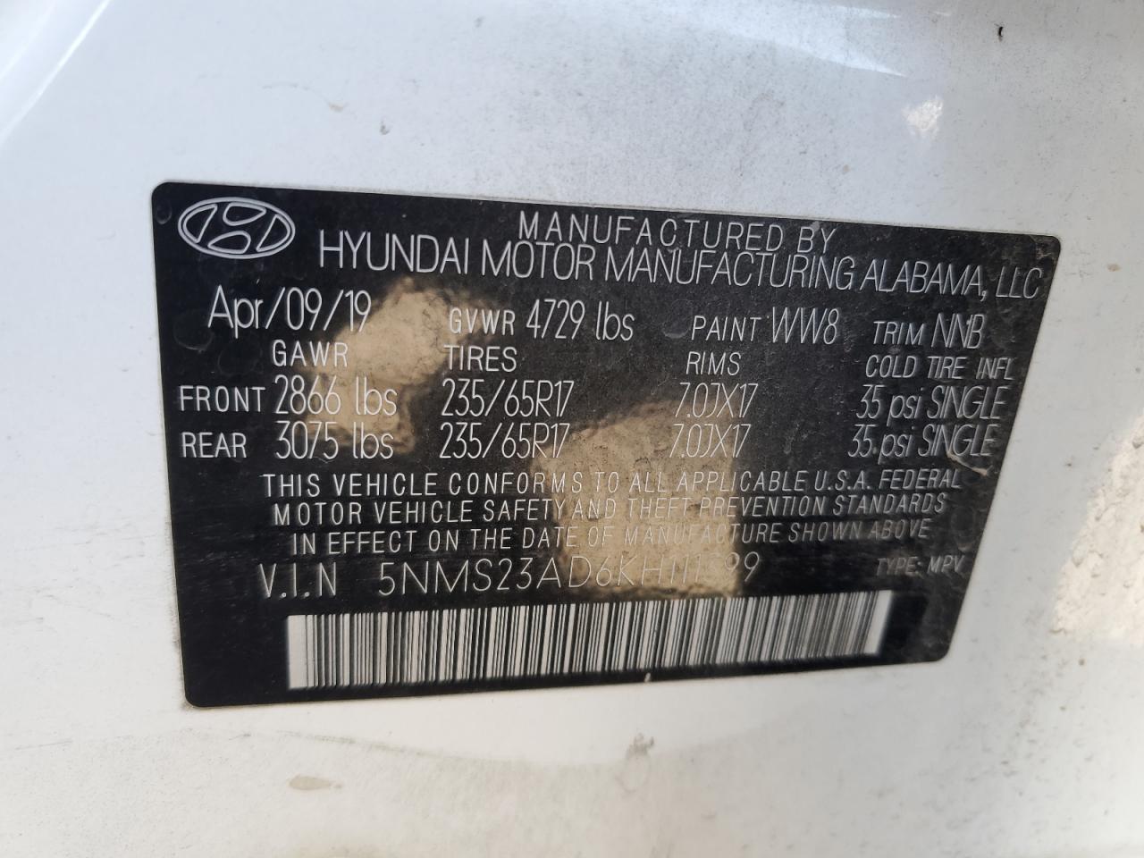 2019 Hyundai Santa Fe - Image 12