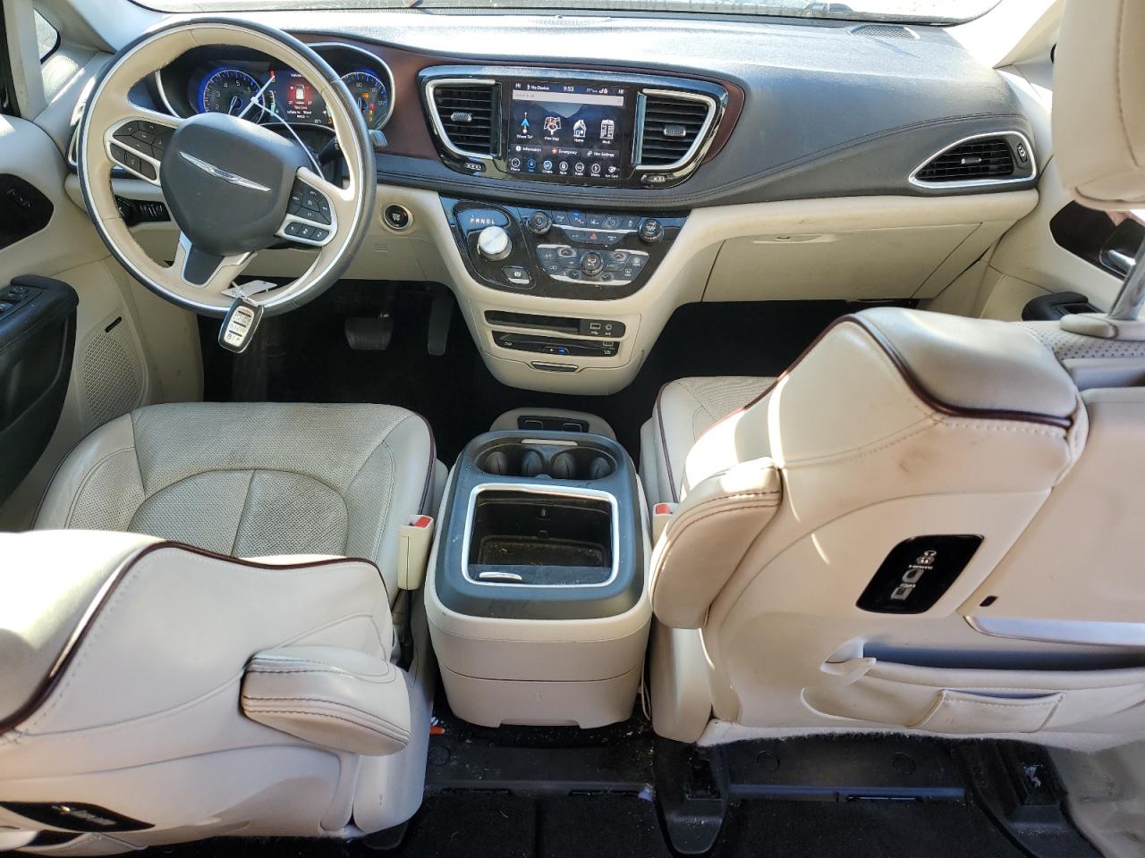 2018 Chrysler Pacifica - Image 8
