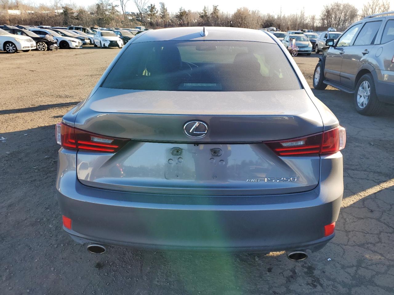 2014 Lexus IS - Image 6