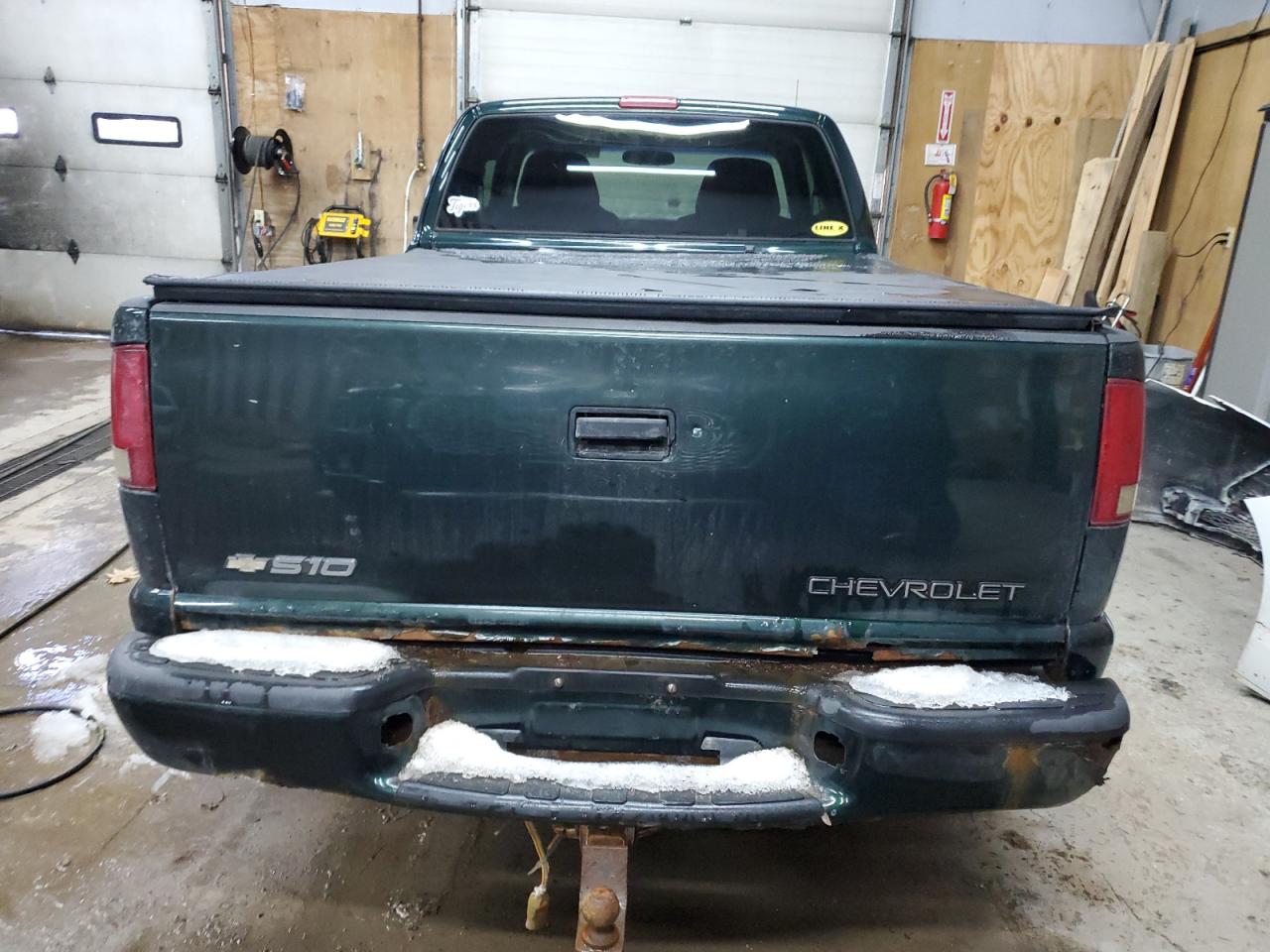 2003 Chevrolet S-10 Pickup - Image 6