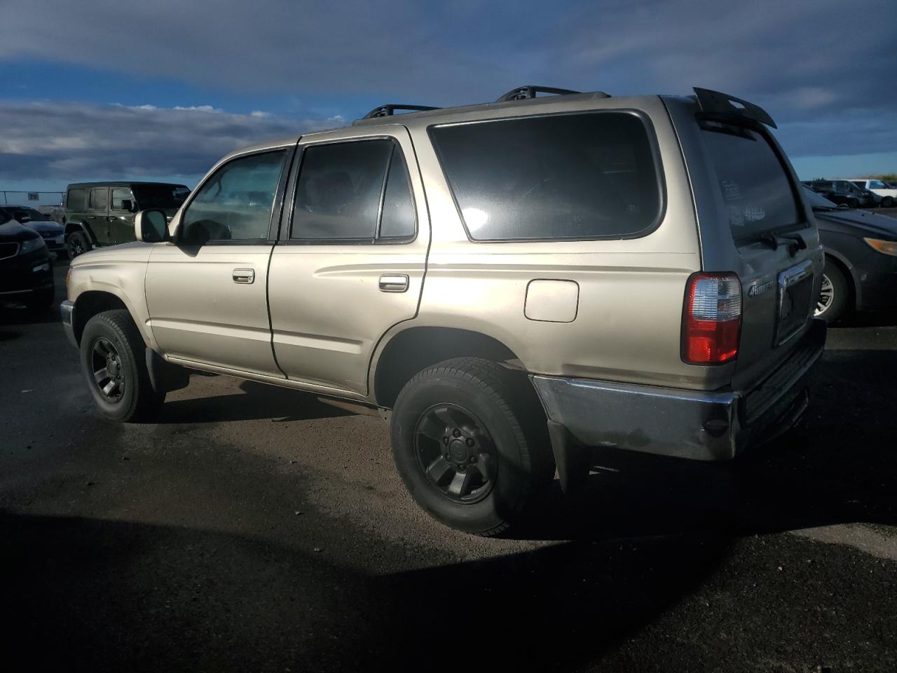 2002 Toyota 4Runner - Image 2