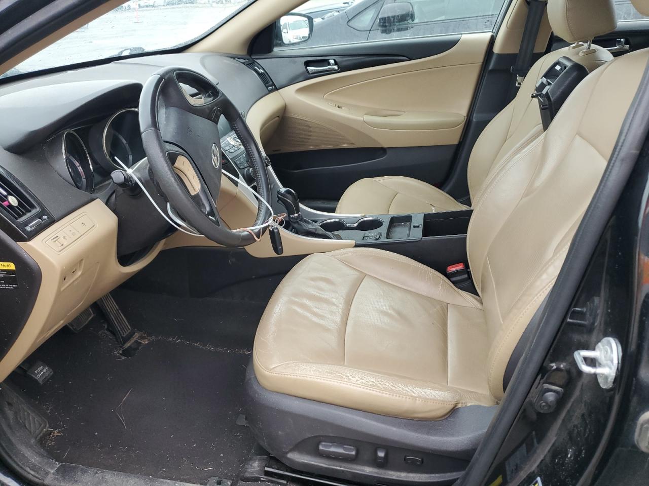 2013 Hyundai Sonata - Image 7
