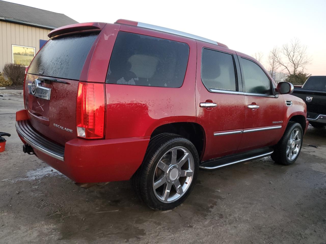 2008 Cadillac Escalade - Image 3