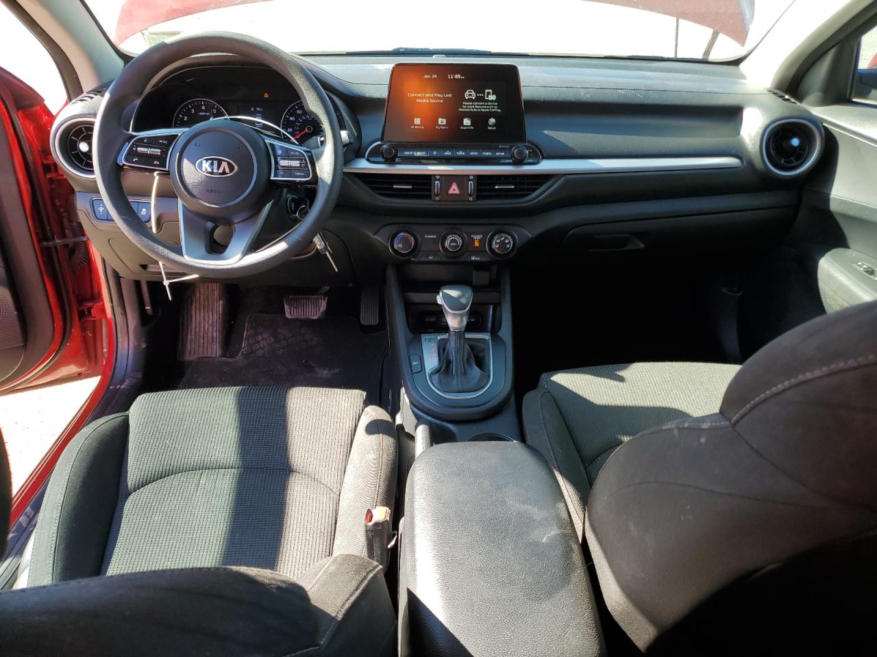 2021 Kia Forte - Image 8