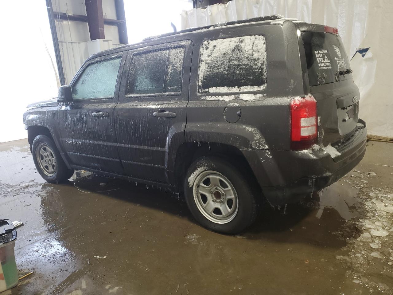 2017 Jeep Liberty (Patriot) - Image 2