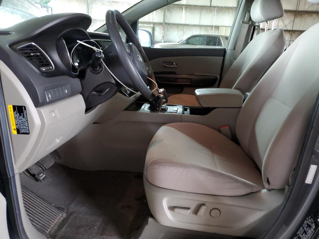2016 Kia Sedona - Image 7