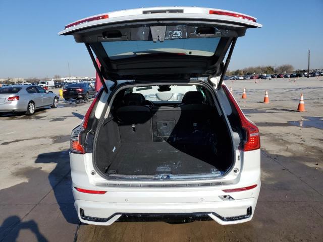  VOLVO XC60 PLUS 2024 Білий