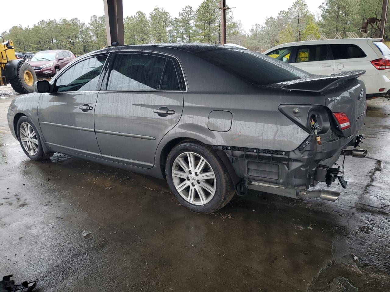 2007 Toyota Avalon - Image 2