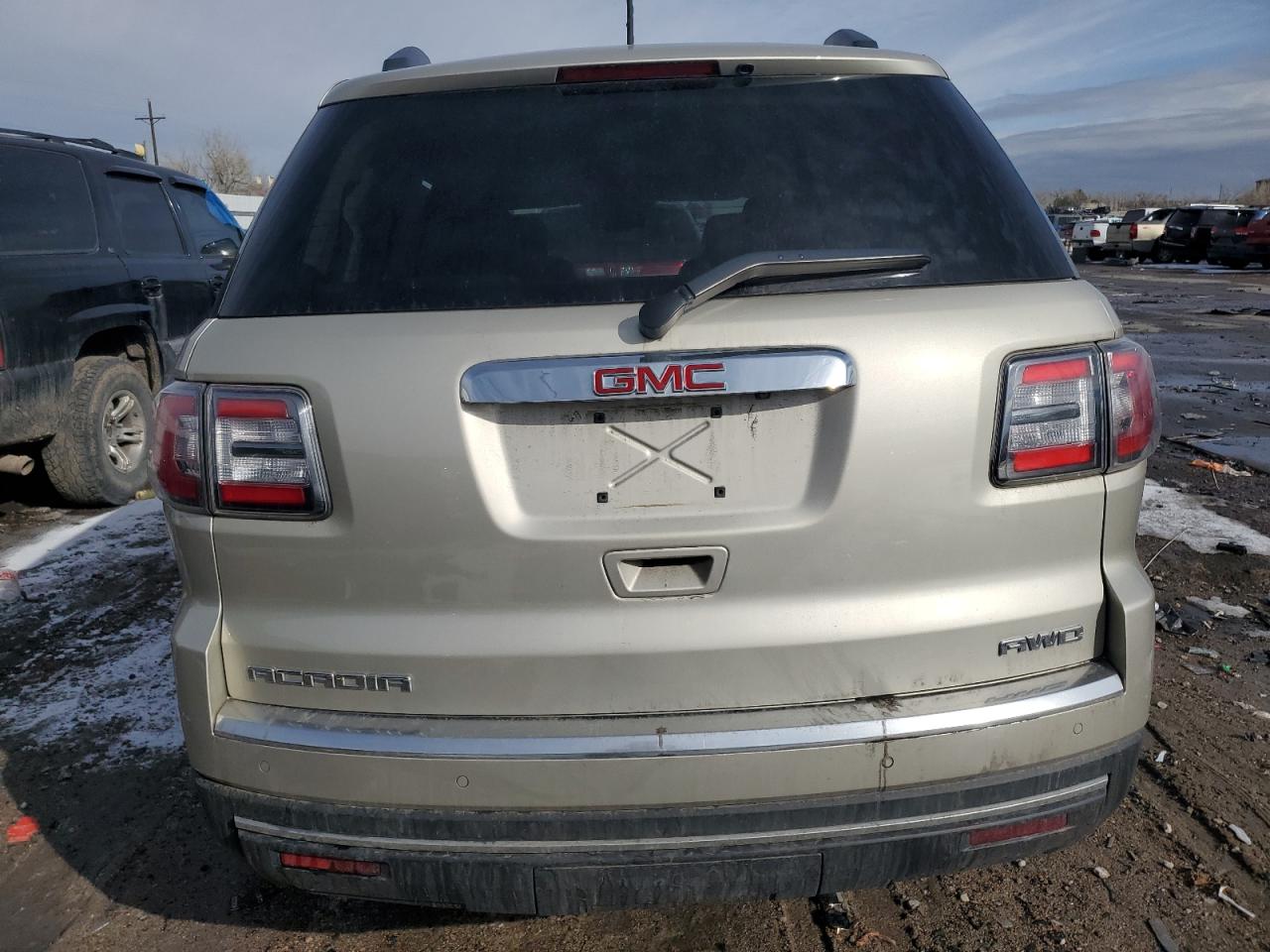 2013 GMC Acadia - Image 6