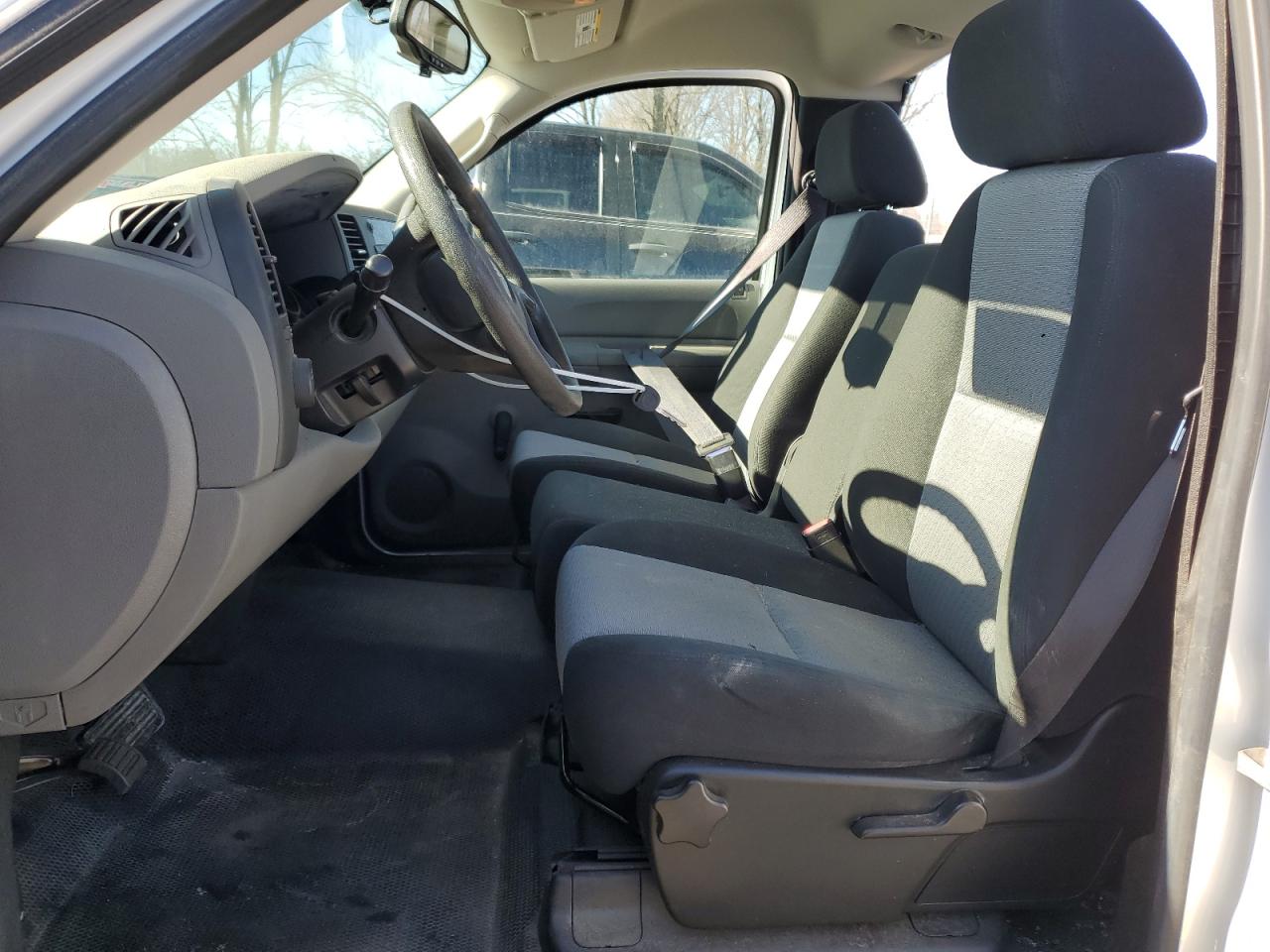 2009 GMC Sierra - Image 7