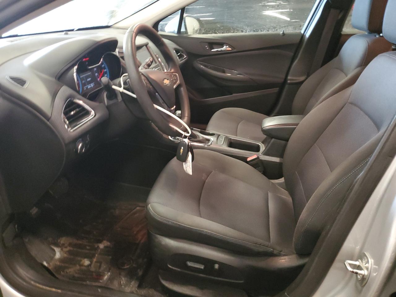2017 Chevrolet Cruze - Image 7