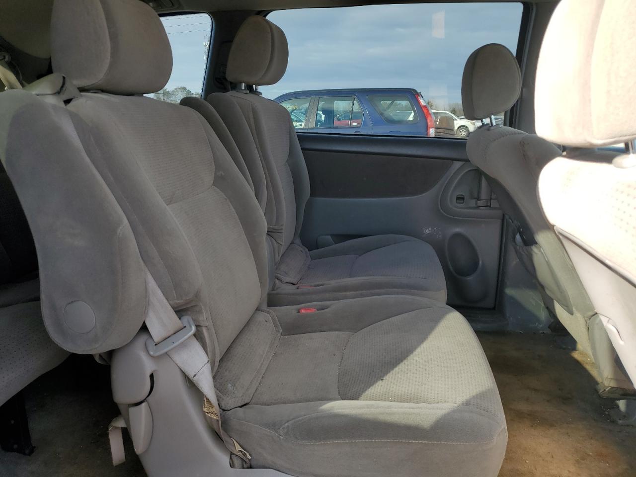 2006 Toyota Sienna - Image 11
