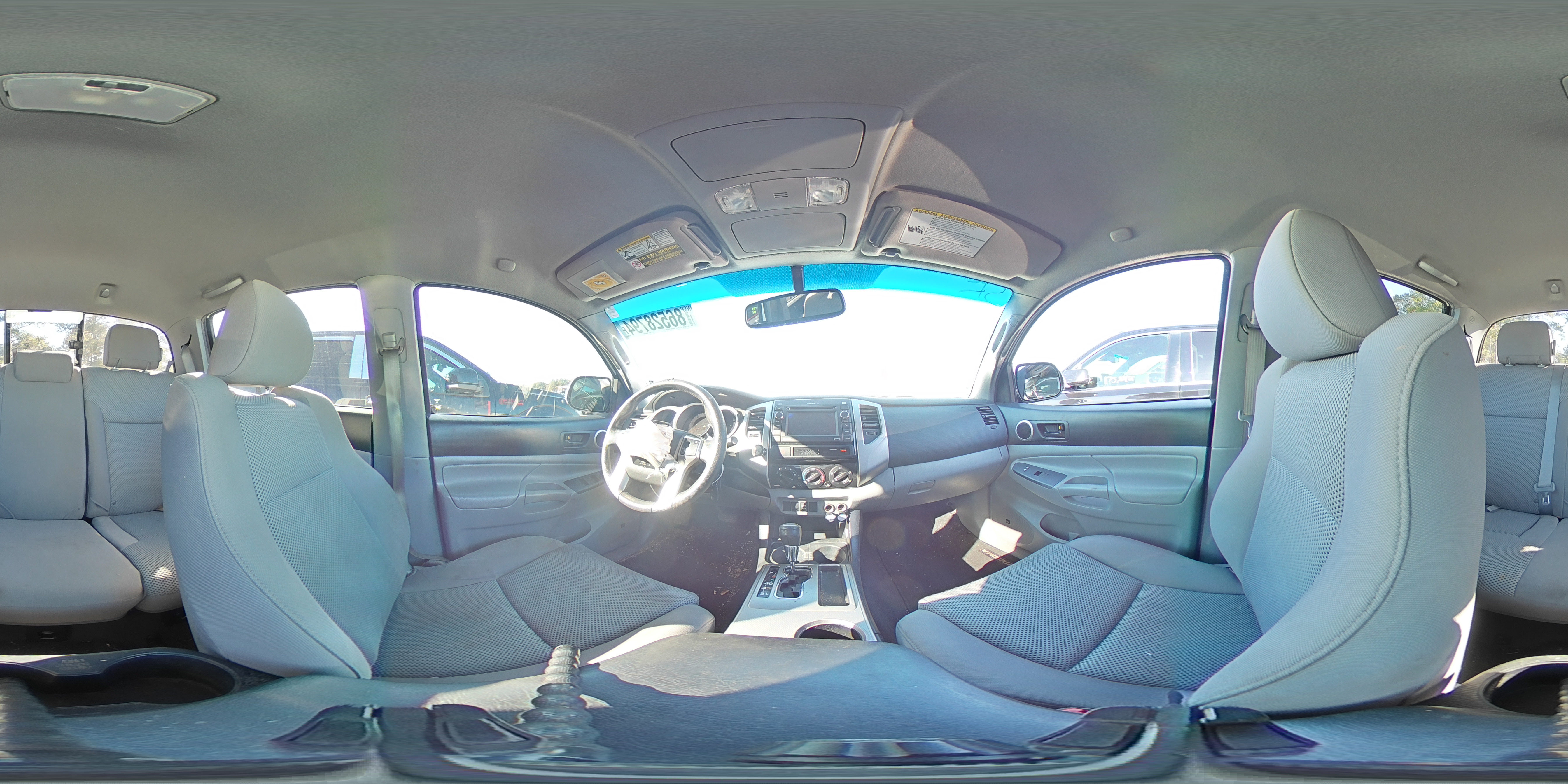 2012 Toyota Tacoma - Image 12