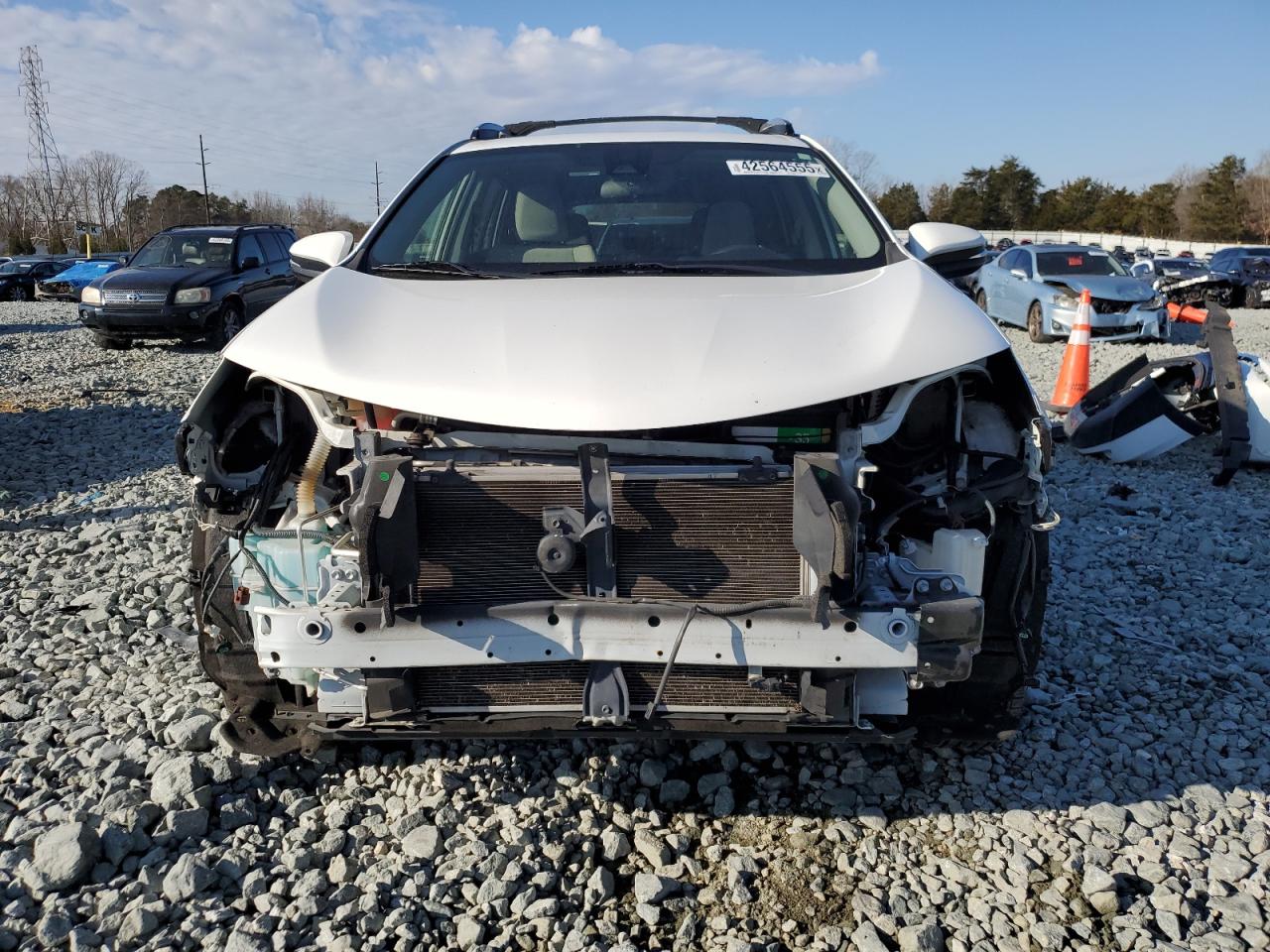 2017 Toyota RAV 4 - Image 5