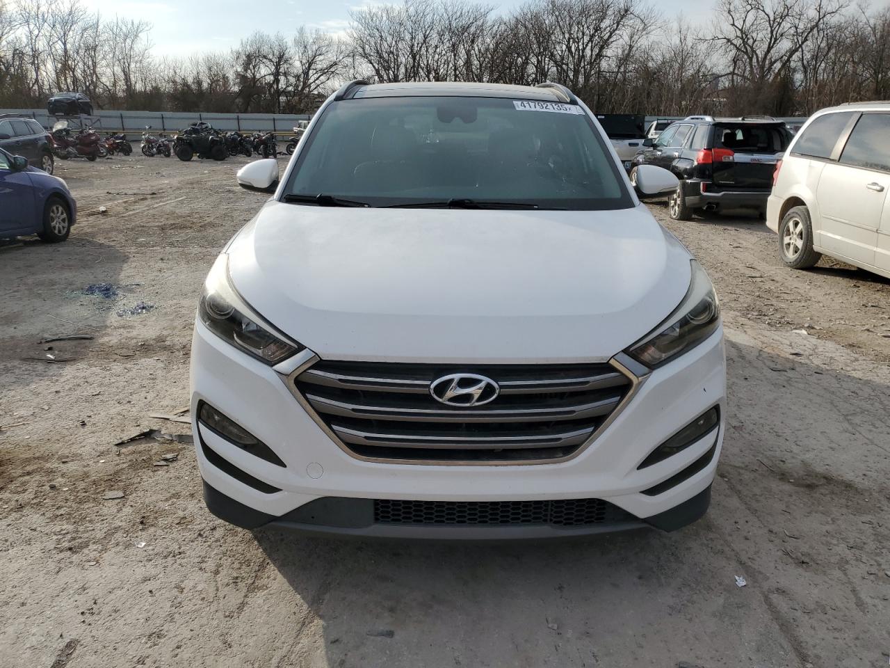 2016 Hyundai Tucson - Image 5