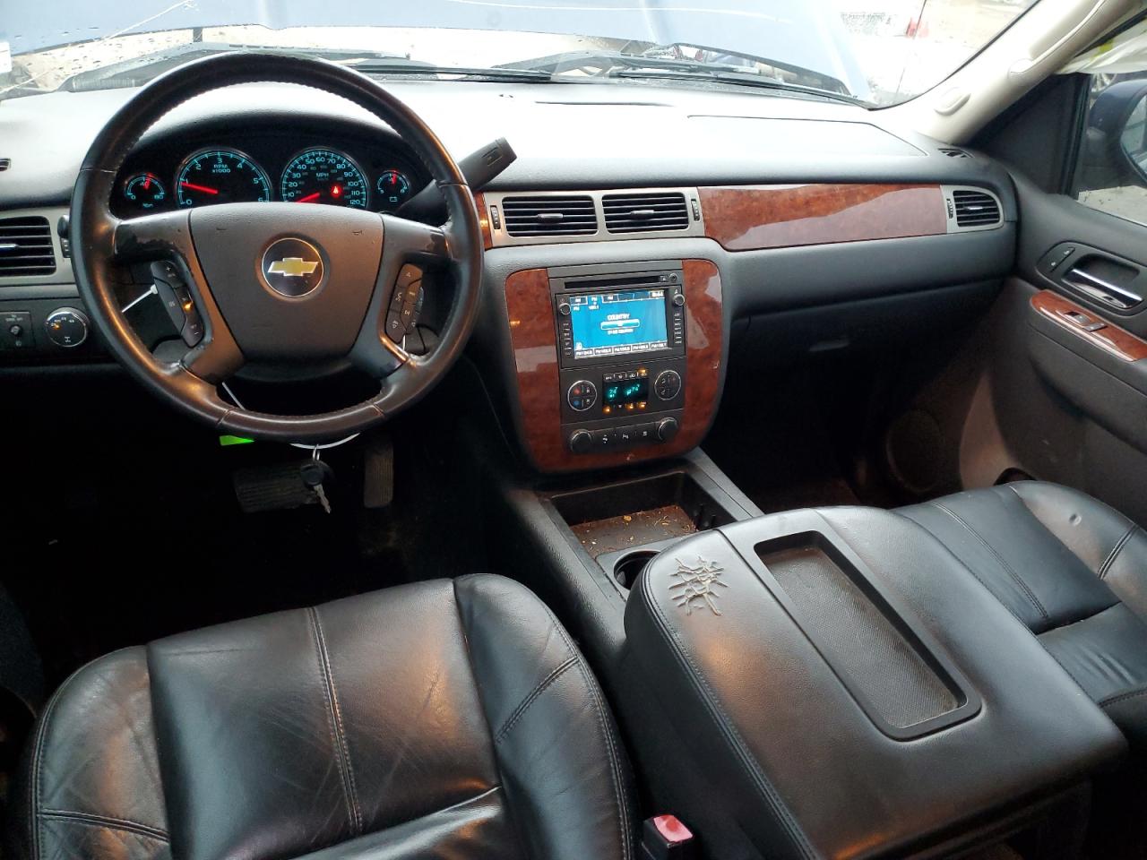 2010 Chevrolet Silverado - Image 8