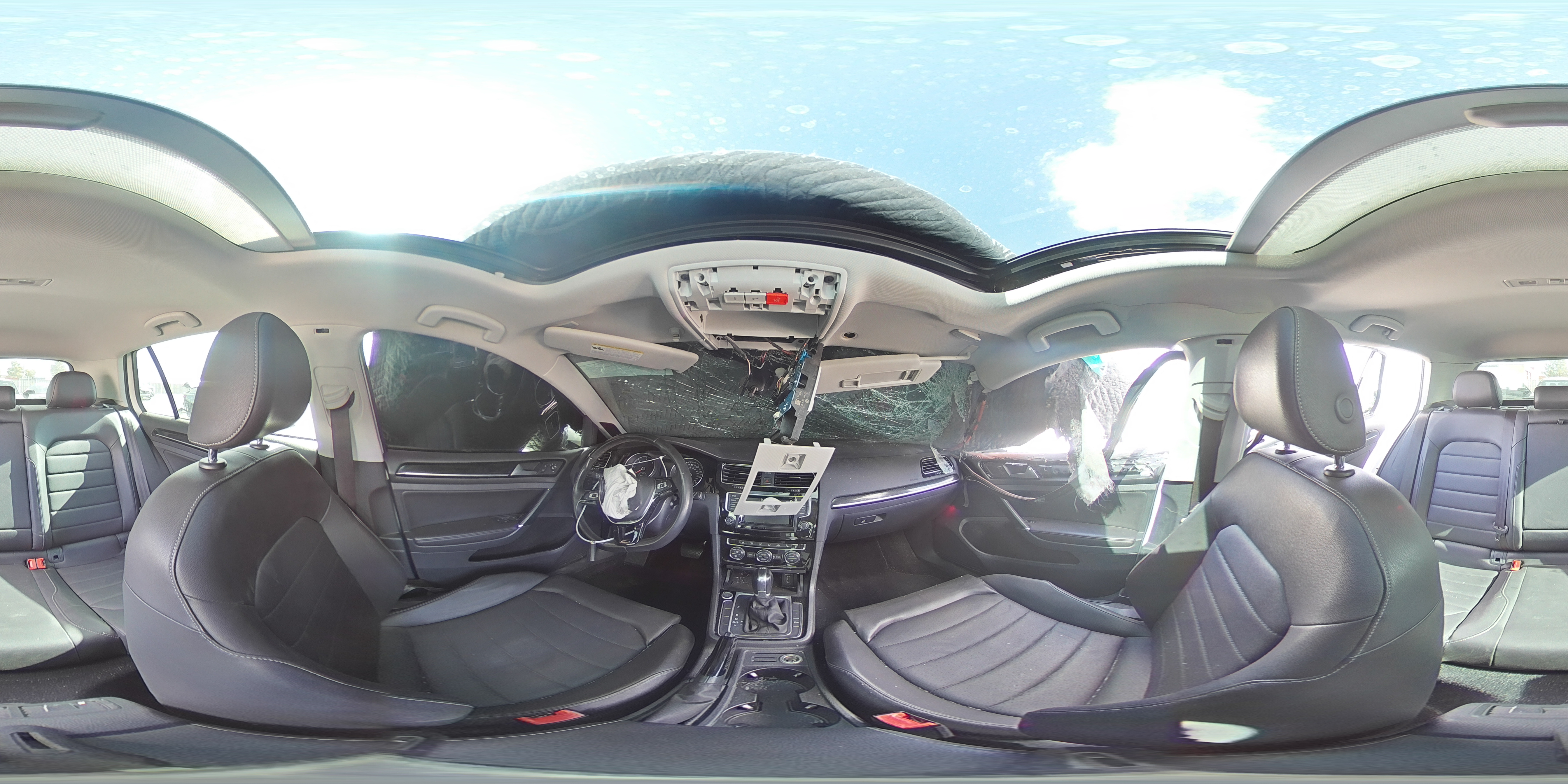 2015 Volkswagen Golf - Image 13